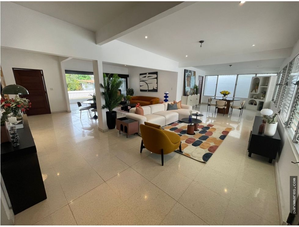 Remodelada En San Francisco - Loma Alegre — Casa en Alquiler