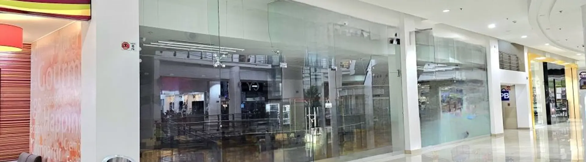 Gran Oportunidad! Commercial Space in Los Andes Mall – High Traffic — Commercial Space for Sale