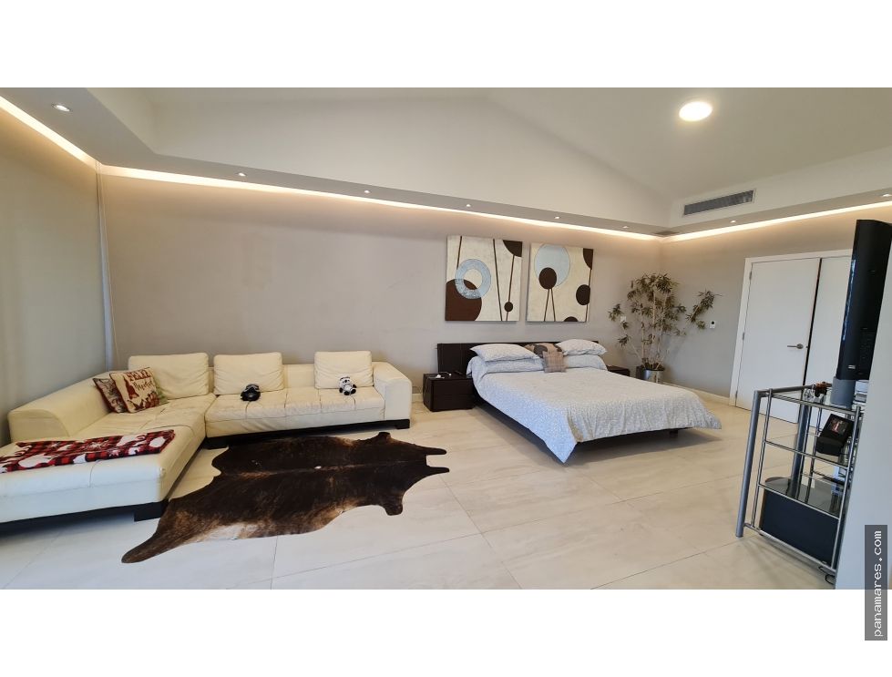 Paitilla Frente Al Parque Con Vista Al Mar — Casa en Venta