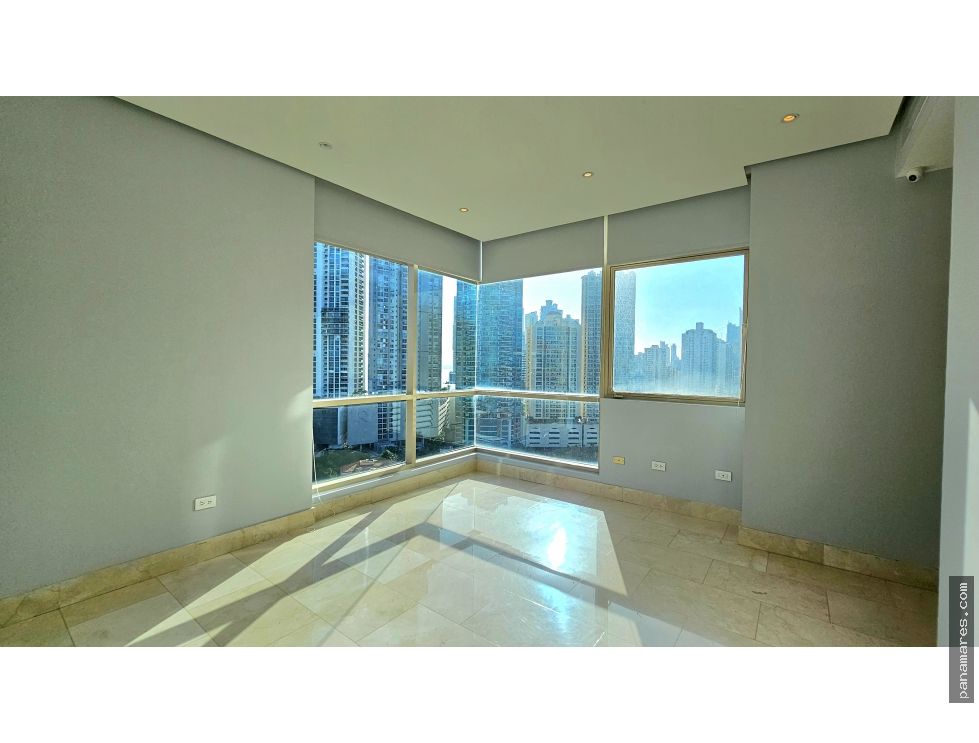 Pacific Point -  Punta Pacifica — Apartaestudio en Venta
