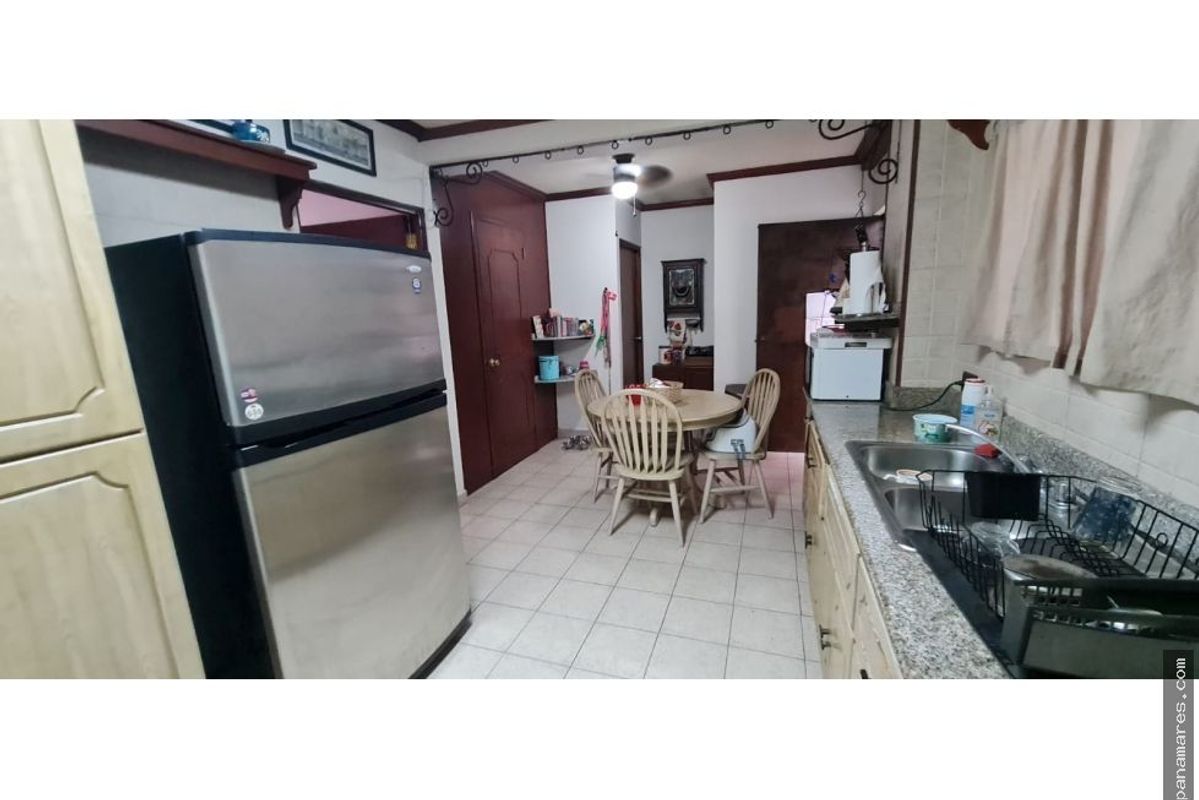 El Cangrejo - Bella Vista - Comunidad Con Garita — Casa en Venta