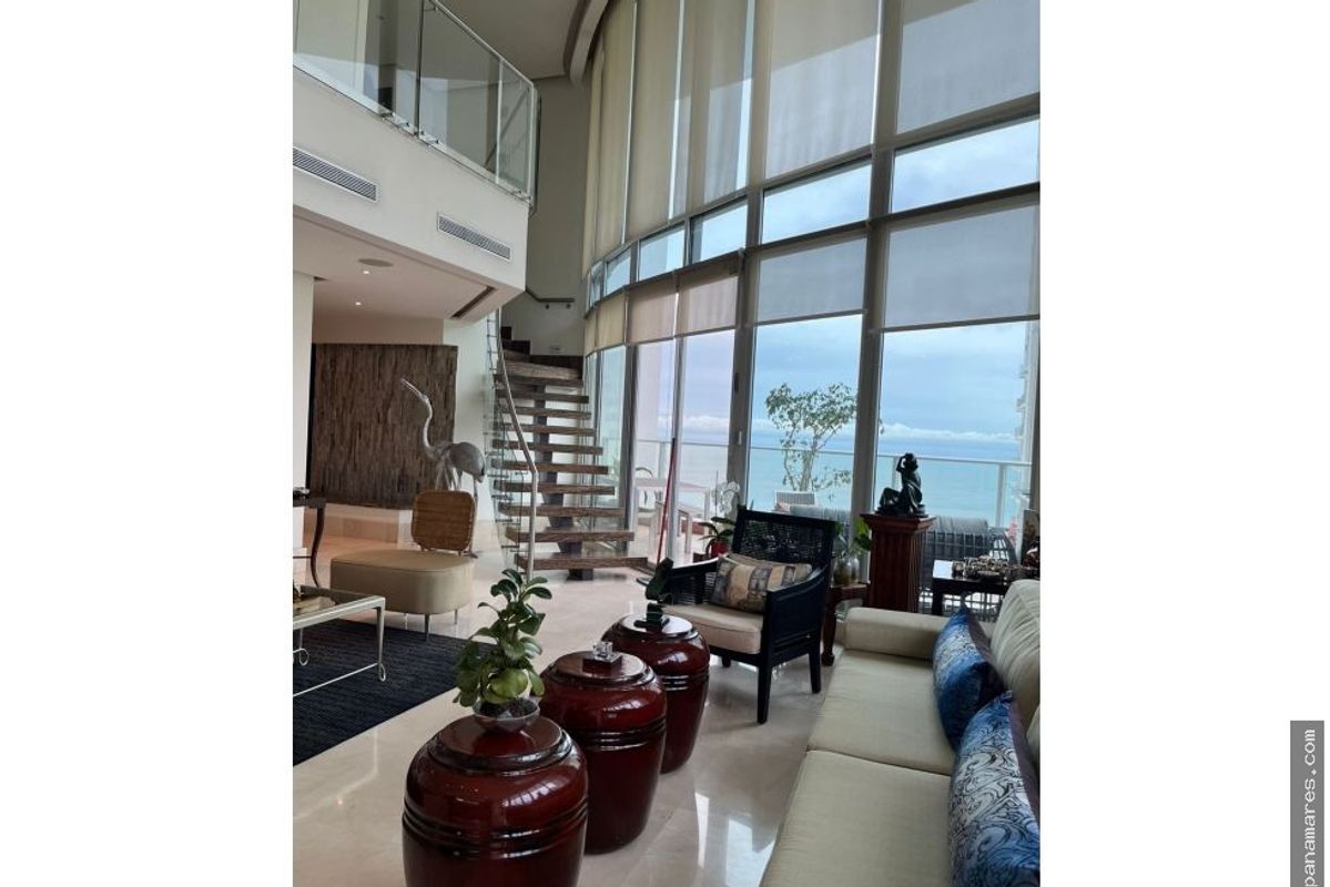 Hermoso Duplex En El PH Blue Bahia - Punta Pacifica — Penthouse en Venta