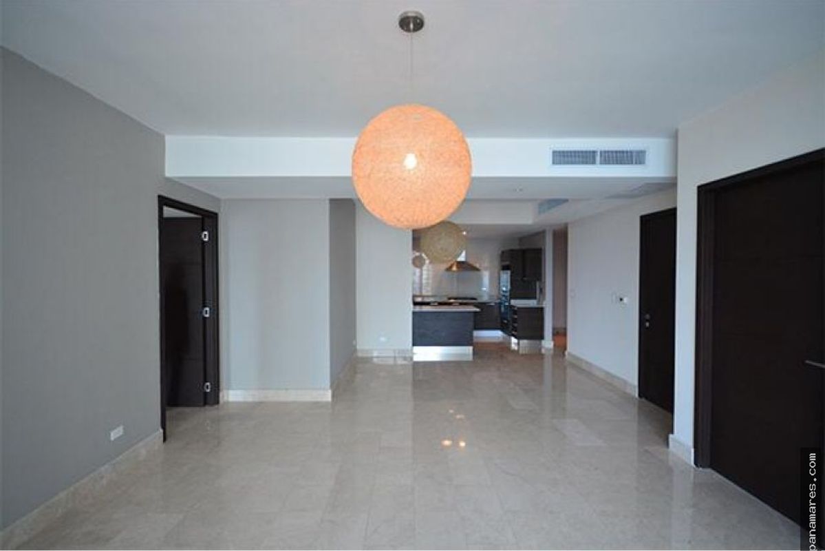 Grand Tower - Punta Pacifica — Apartamento en Venta