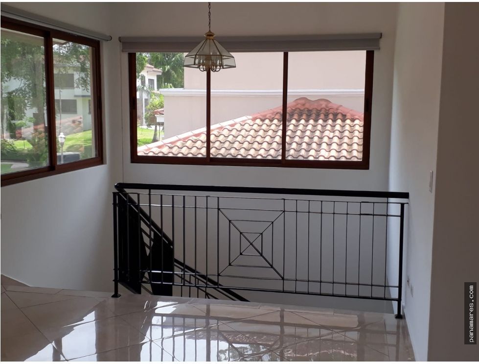 PH Senderos - Camino De Cruces — Penthouse en Venta