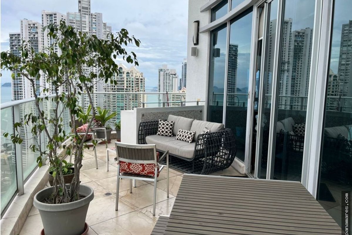 Hermoso Duplex En El PH Blue Bahia - Punta Pacifica — Penthouse en Venta