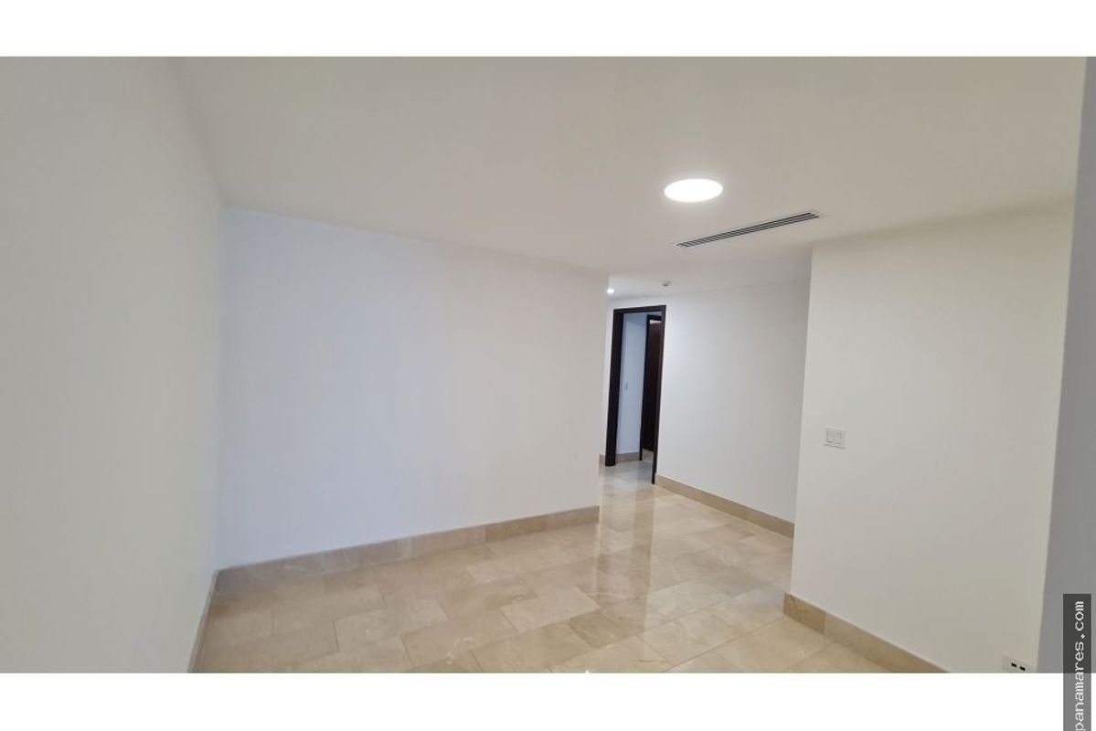 Modelo L Grand Tower - Punta Pacifica — Apartamento en Venta