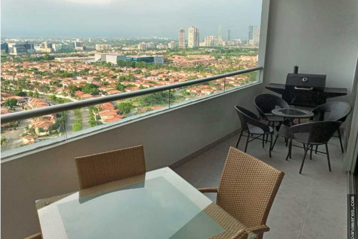 PH Elevation - Costa Del Este - Amoblado — Penthouse en Alquiler