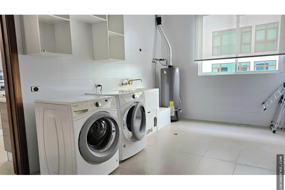 Exclusivo Apartamento En PH La Loma - Santa Maria — Penthouse en Venta