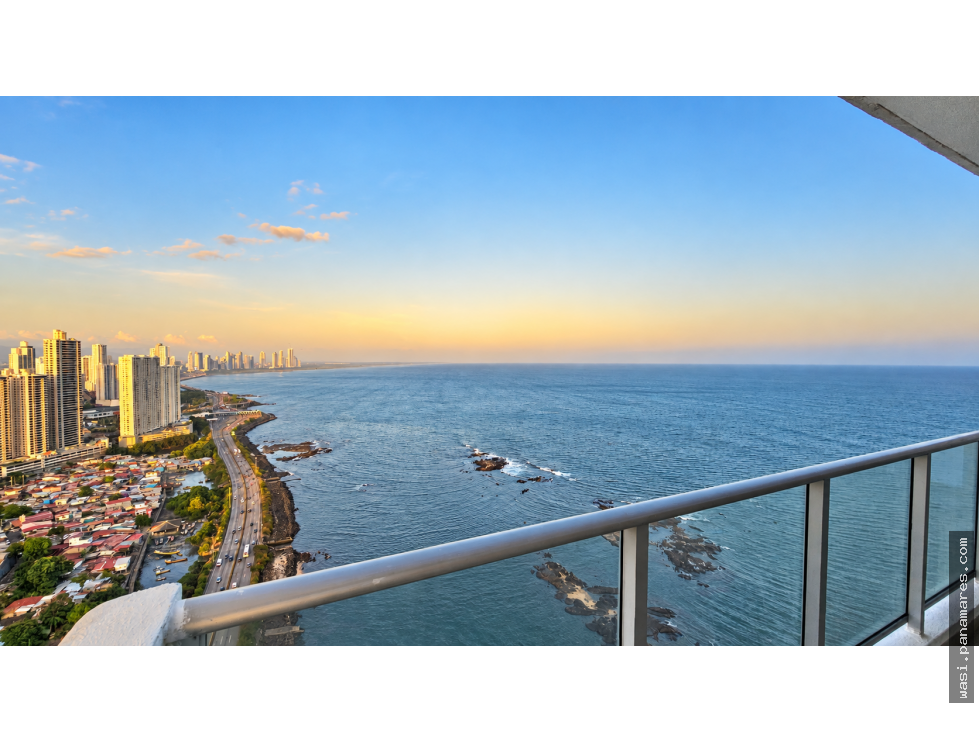 Piso Alto Frente Al Mar En PH Oceanaire – Punta Pacífica — Apartamento en Alquiler