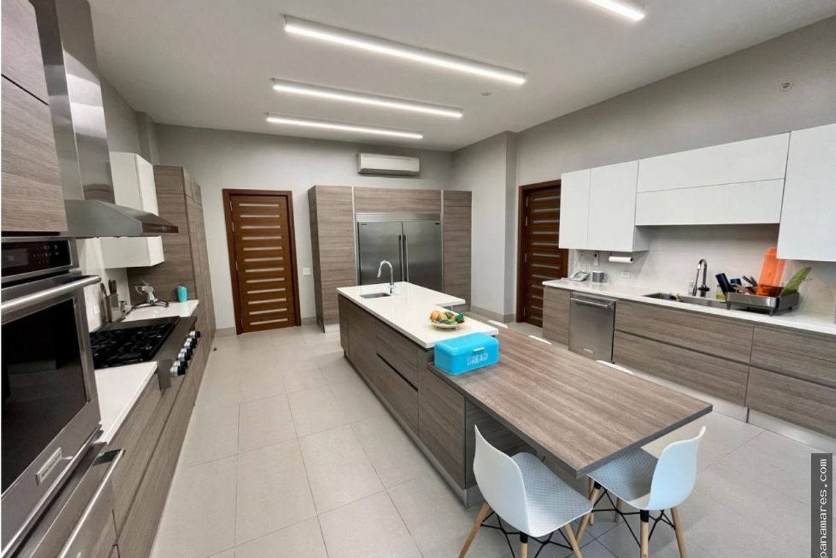 PH La Loma - Lake View En Santa Maria — Penthouse en Venta