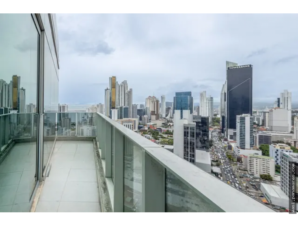 F&f Tower Marbella — Oficina en Alquiler