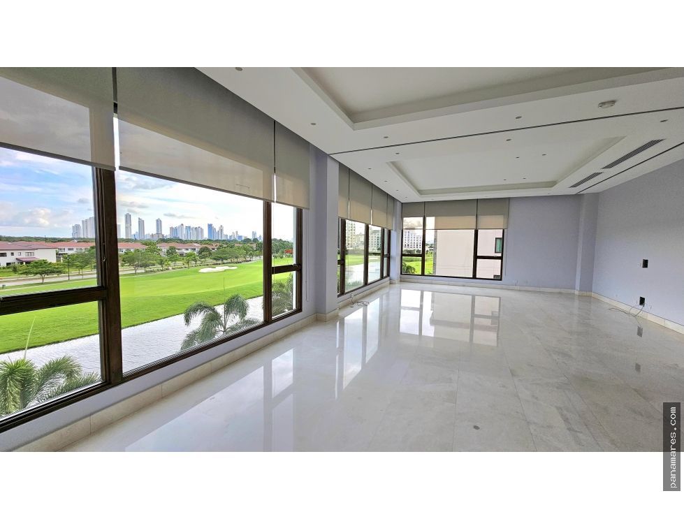 Exclusivo Apartamento En PH La Loma - Santa Maria — Penthouse en Venta