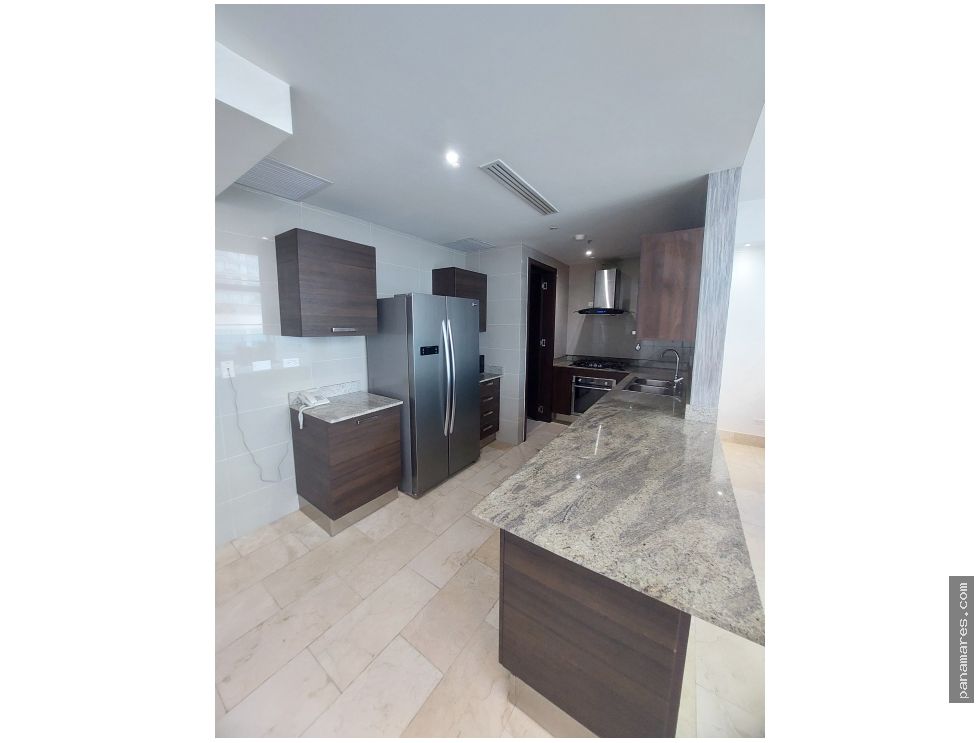 Modelo C Especial Amoblado - Grand Tower - Punta Pacifica — Apartamento en Alquiler