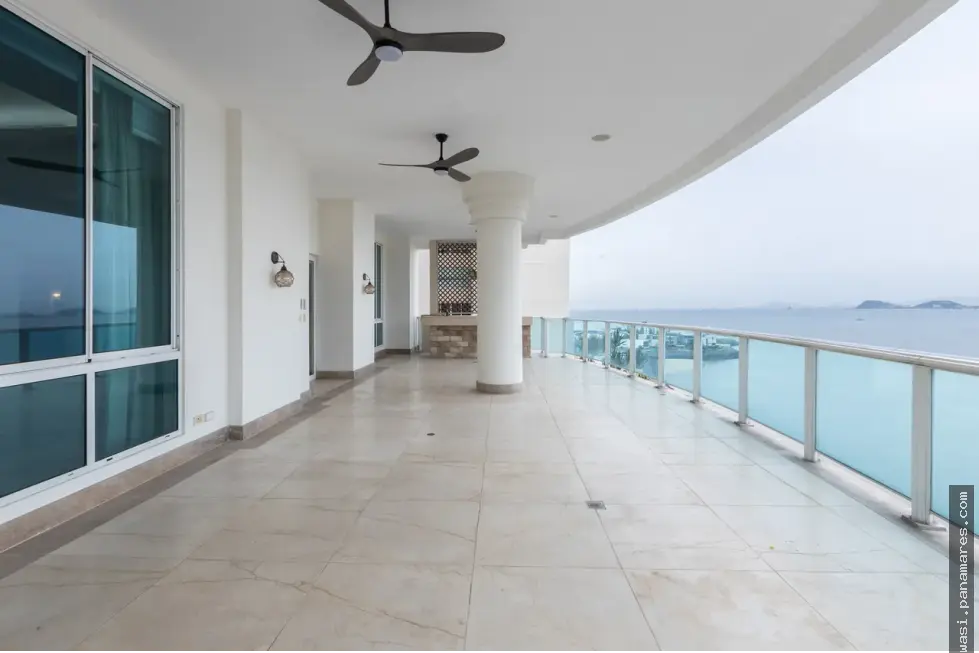 PH Bella Mare Punta Pacífica — Apartamento en Venta