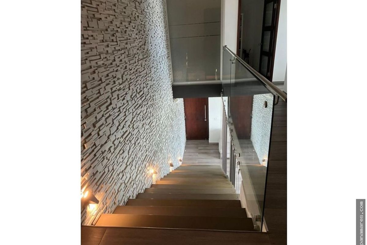 Exotico Duplex Tipo Loft Remodelado En Punta Pacifica - PH Oceanaire — Penthouse en Venta