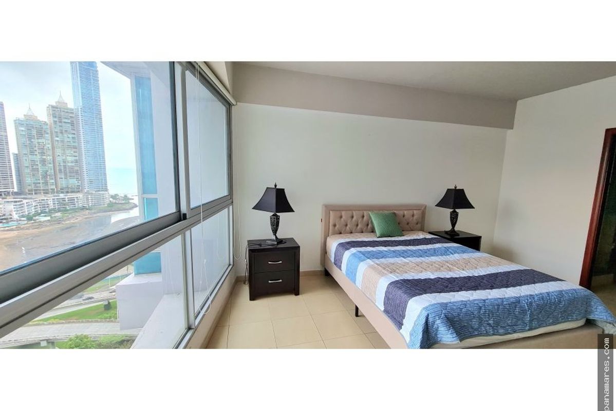 Apto Amoblado - Grand Bay - Ave. Balboa — Apartamento en Venta