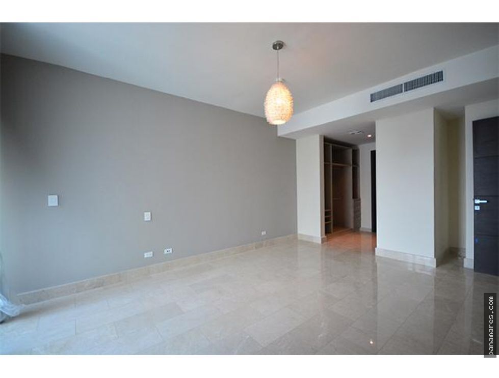 Grand Tower - Punta Pacifica — Apartamento en Venta
