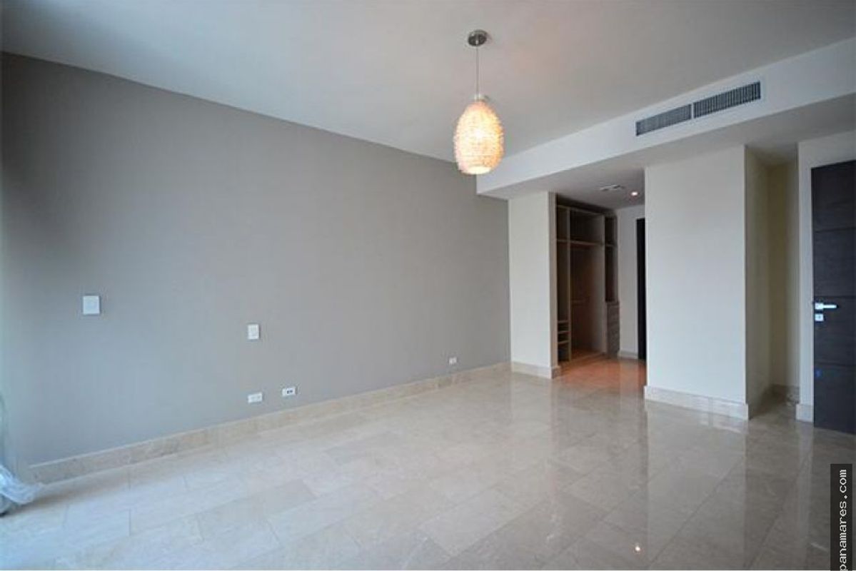 Grand Tower - Punta Pacifica — Apartamento en Venta