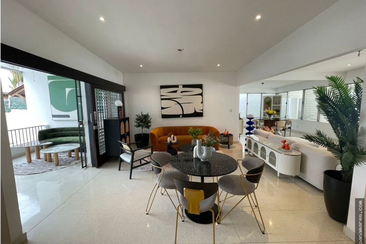 Remodelada En San Francisco - Loma Alegre — Casa en Alquiler