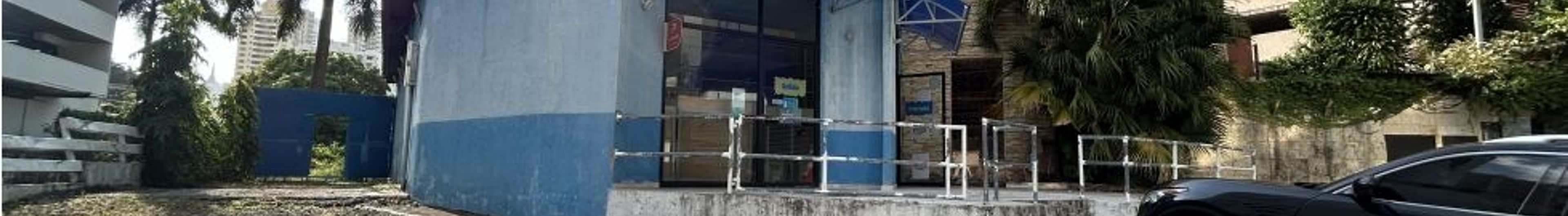 Oportunidad Única! Se Vende Terreno Con Mejoras Detras Del Sheraton — Lote Comercial en Venta