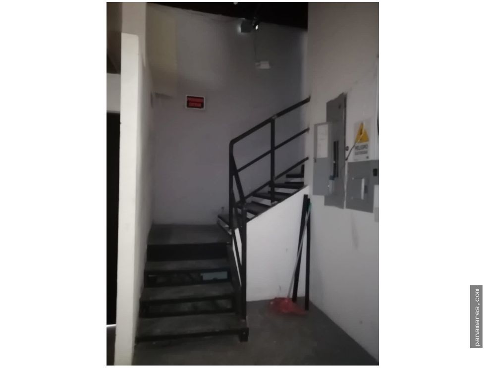 Esquina - Alquiler - Obarrio — Local en Alquiler