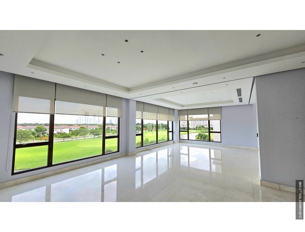 Exclusivo Apartamento En PH La Loma - Santa Maria — Penthouse en Venta