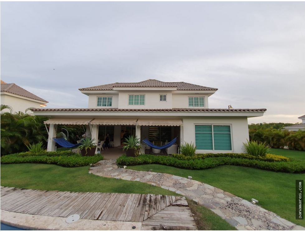 Villa En Bijao Beach Club And Residences — Casa de Playa en Venta
