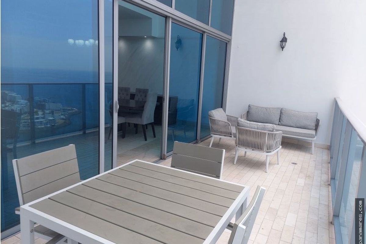 Modelo C Especial Amoblado - Grand Tower - Punta Pacifica — Apartamento en Alquiler