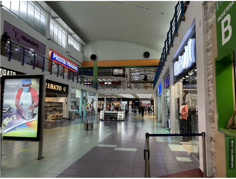 Ganga! Local En Albrook Mall – Pasillo Del Hipopótamo — Local en Venta
