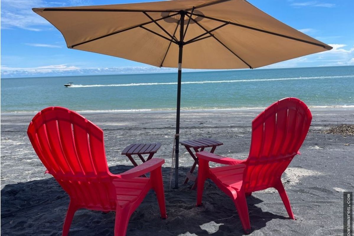 Hermosa Casa Frente Al Mar En Farallon — Casa de Playa en Venta