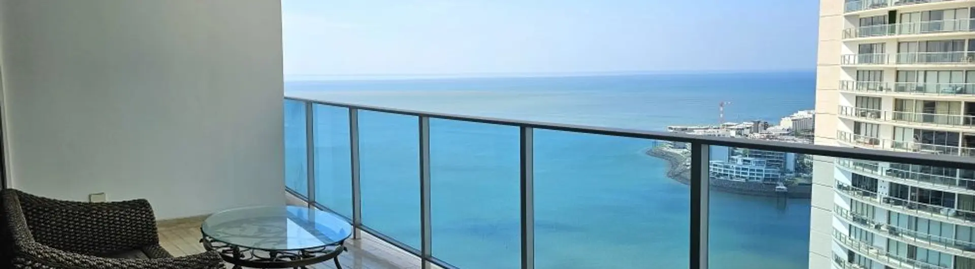 PH Grand Tower - Punta Pacifica - Amoblado — Apartamento en Alquiler