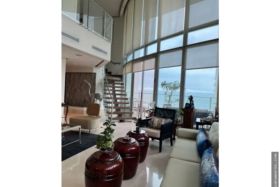 Hermoso Duplex En El PH Blue Bahia - Punta Pacifica — Apartamento en Venta