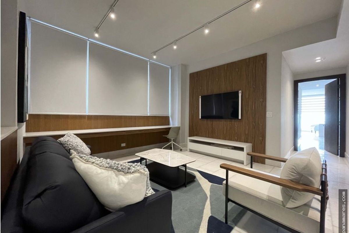 Apto De Lujo En PH The Towers - Paitilla — Penthouse en Alquiler