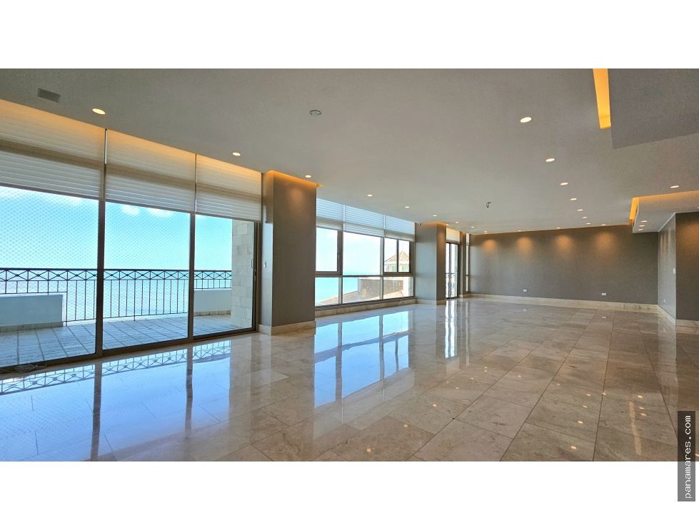 Pacific Point -  Punta Pacifica — Apartaestudio en Venta