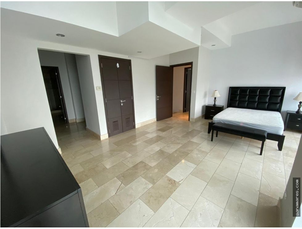 Modelo Tipo Duplex - PH Grand Tower - Amoblado — Penthouse en Venta