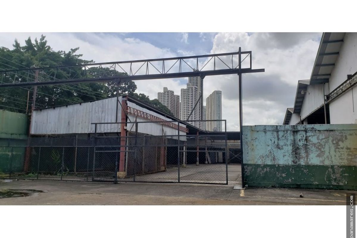 ¡terreno Con Mucho Potencial En San Francisco! — Apartaestudio en Venta