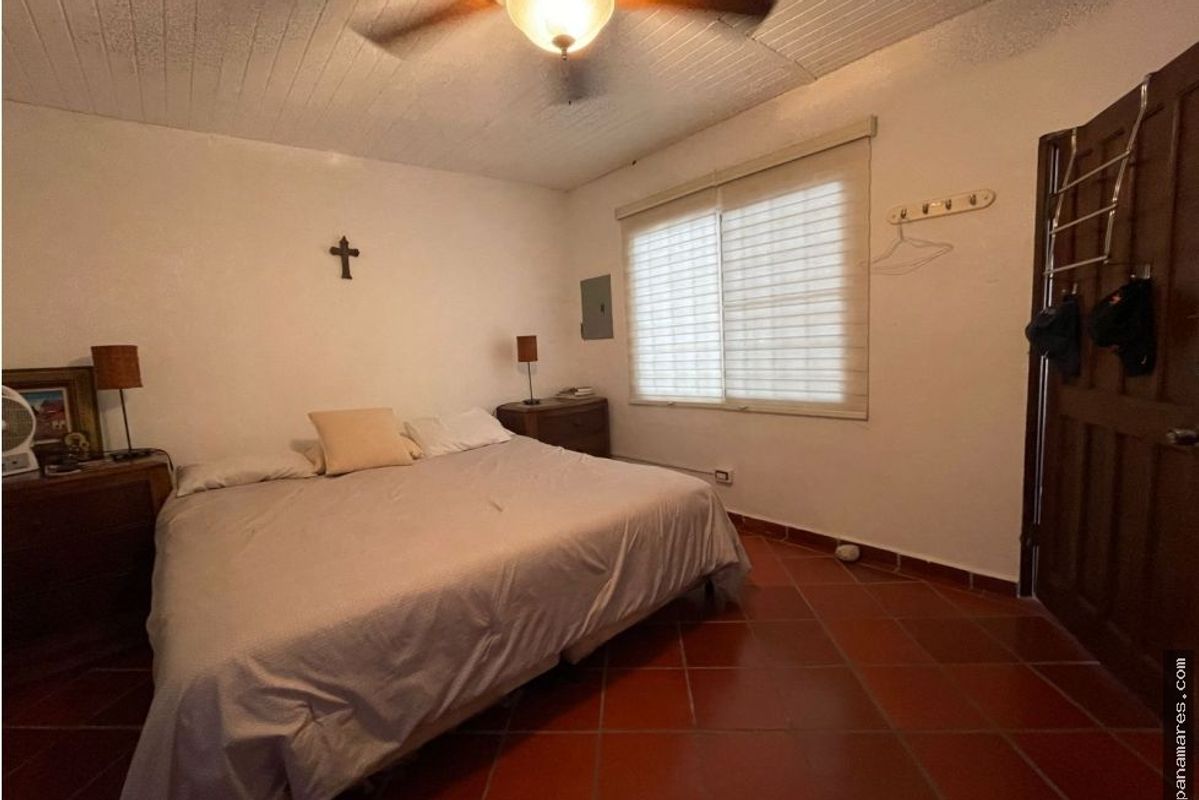 Hermosa Casa Frente Al Mar En Farallon — Casa de Playa en Venta
