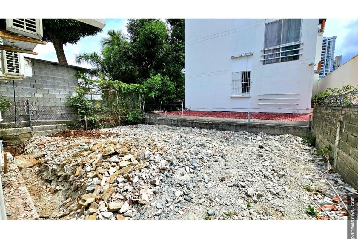 Comercial En San Francisco - Calle 71 — Casa en Venta