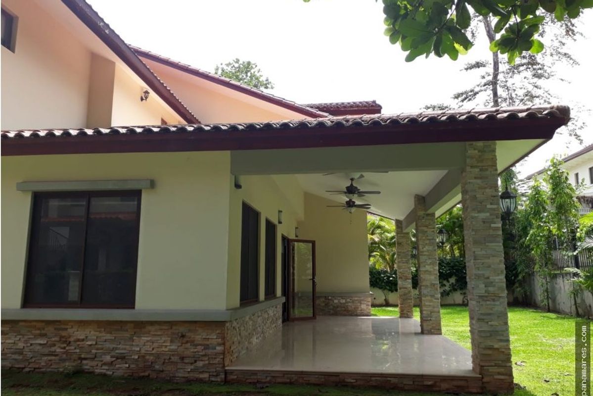 PH Senderos - Camino De Cruces — Penthouse en Venta