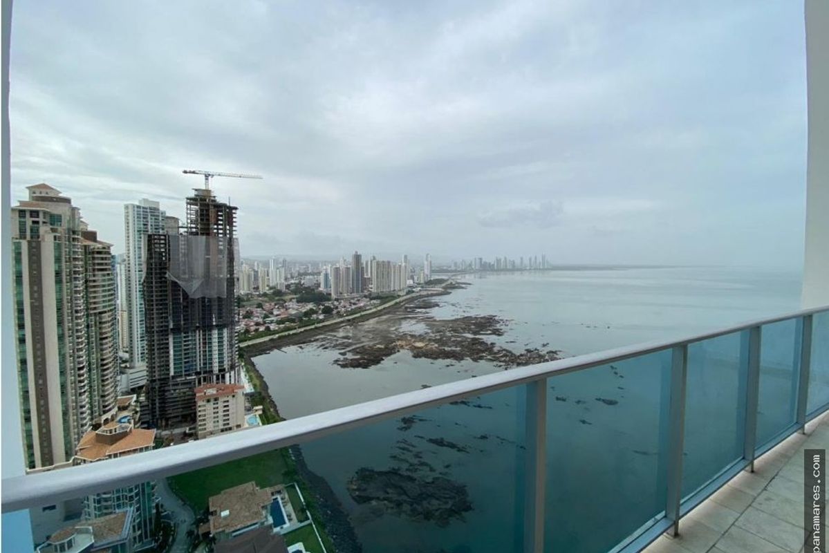 Modelo Tipo Duplex - PH Grand Tower - Amoblado — Penthouse en Venta