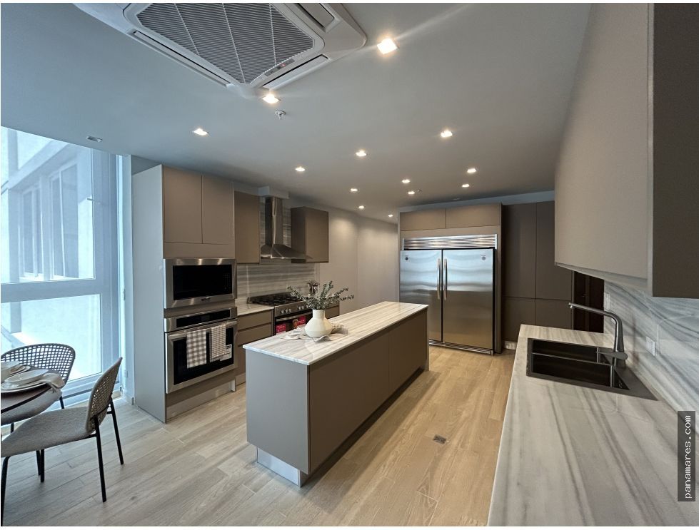 PH The Towers - Paitilla - Amoblado — Penthouse en Venta