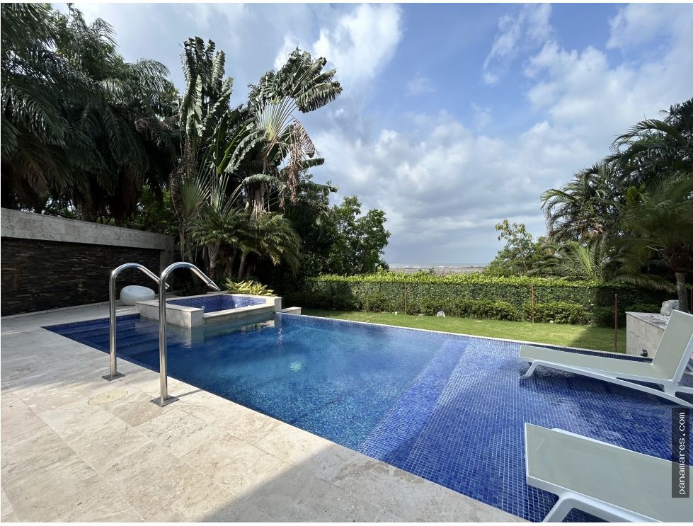Hermoso Apartamento Amoblado - Terraza Privada Con Piscina — Apartamento en Alquiler