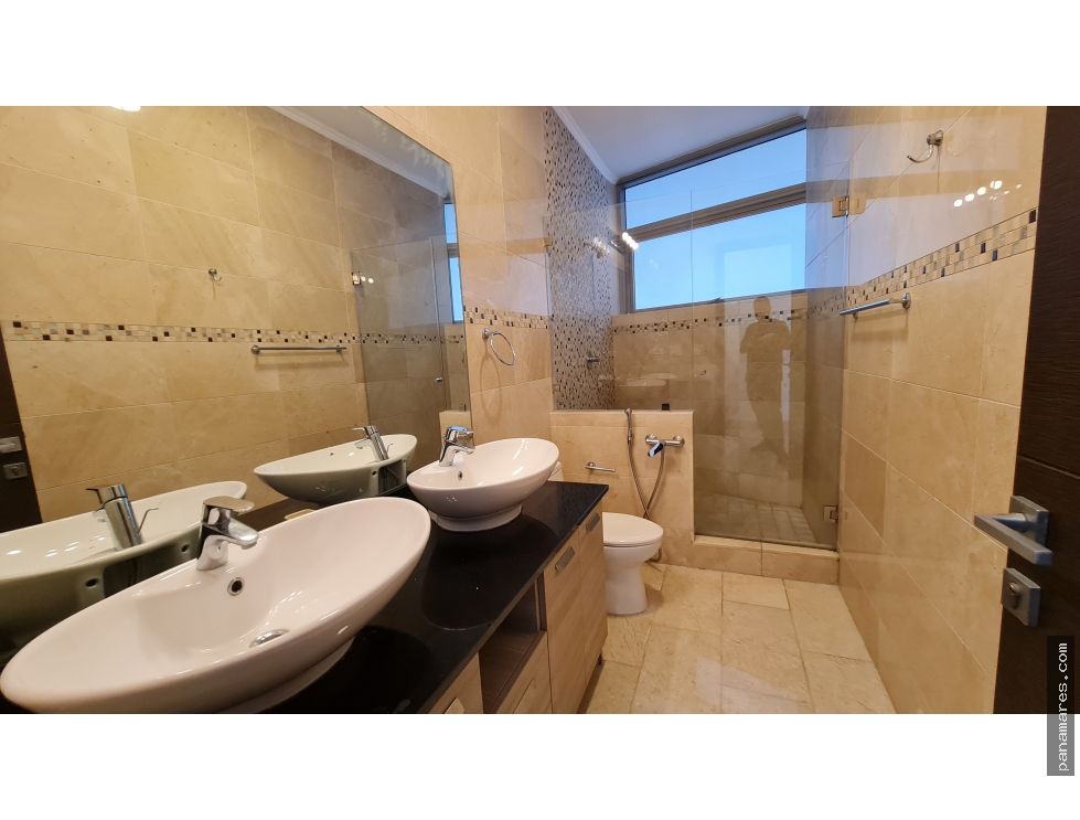 Modelo L Grand Tower - Punta Pacifica — Apartamento en Venta