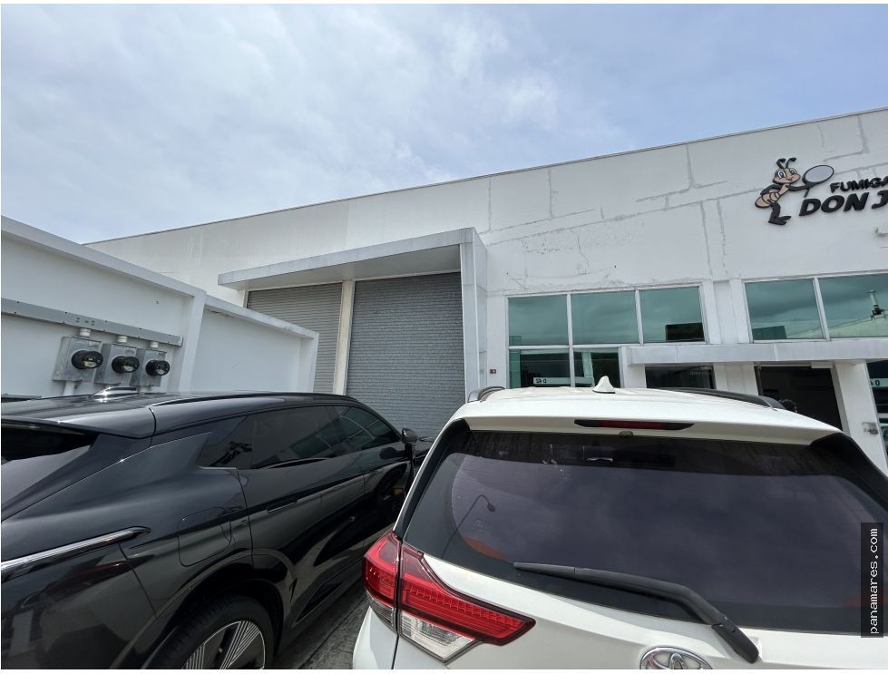 Galera En Panama Viejo Business Center — Local en Alquiler