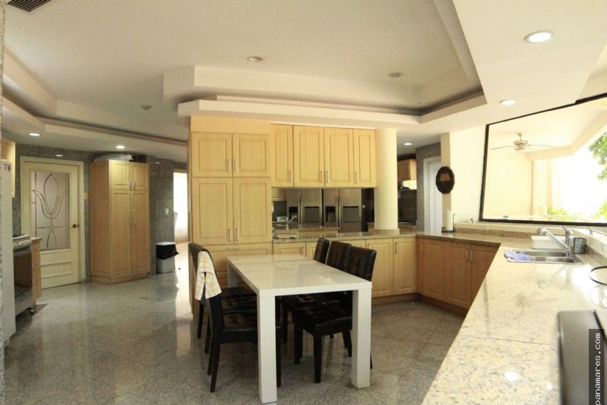 Ganga Se Vende Terreno En Patilla — Casa en Venta