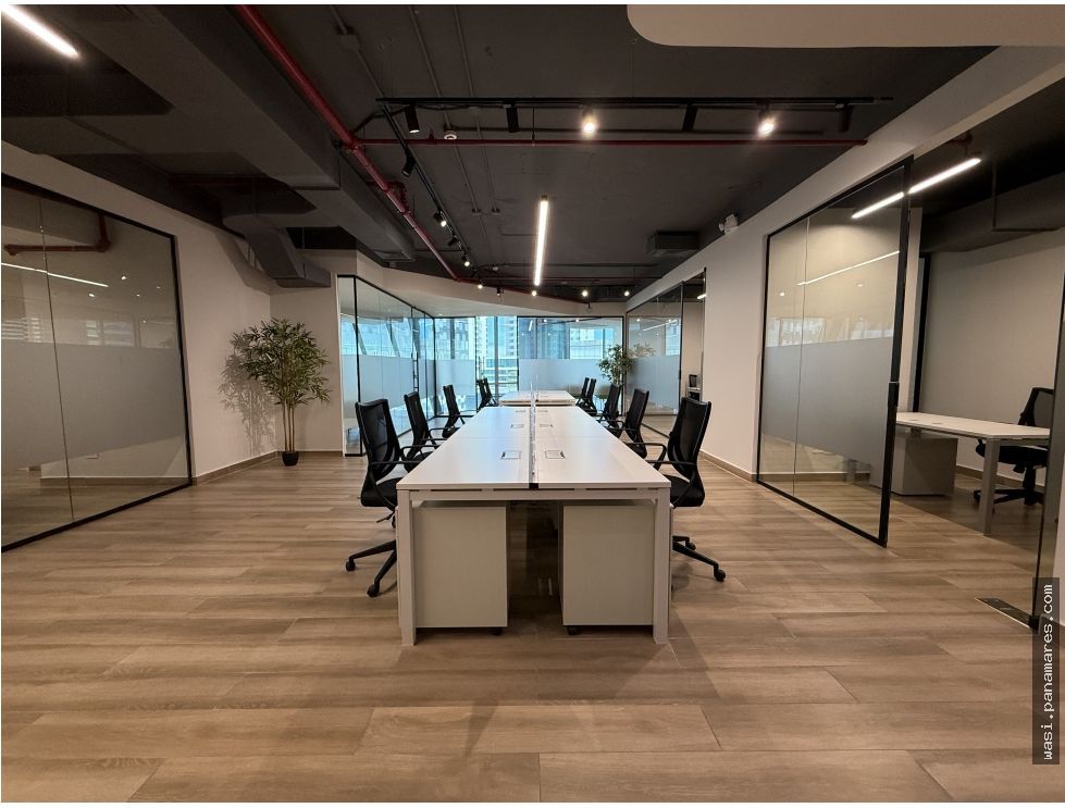 Financial Park Costa Del Este — Oficina en Alquiler