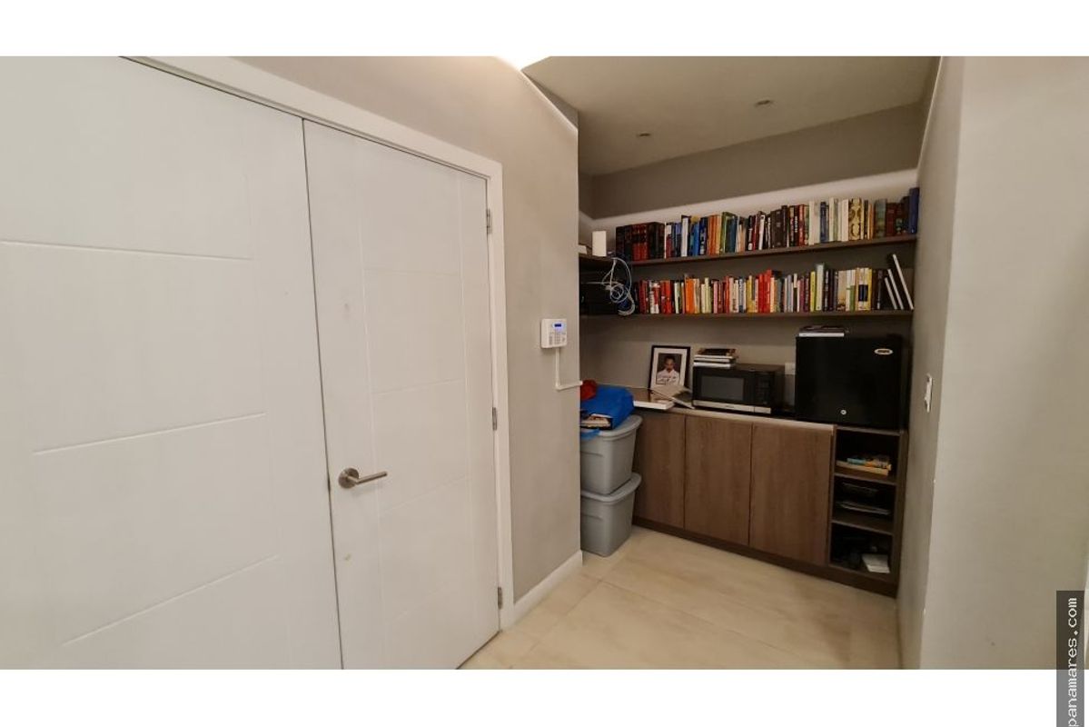 Paitilla Frente Al Parque Con Vista Al Mar — Casa en Venta