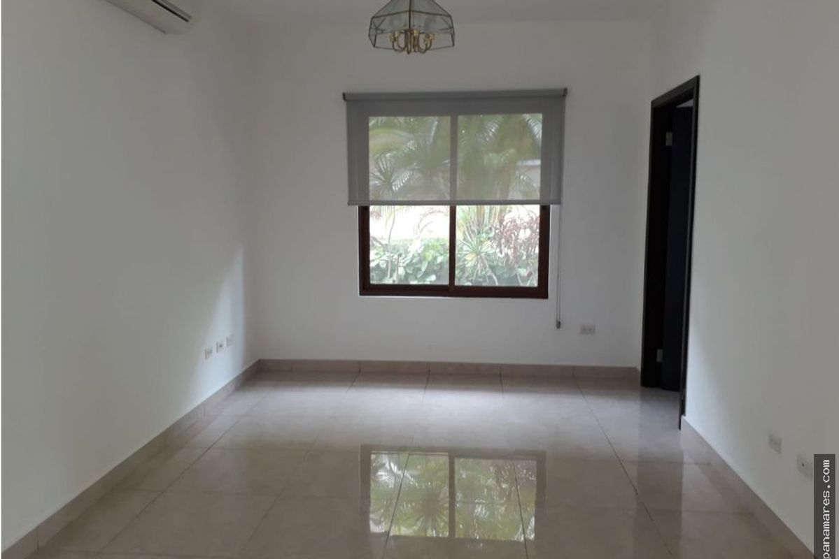 PH Senderos - Camino De Cruces — Penthouse en Venta