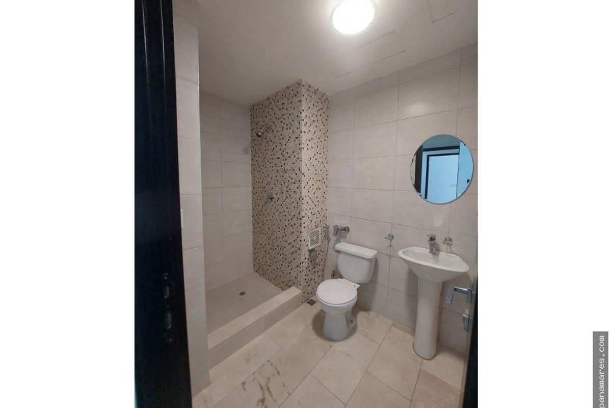 Modelo C Especial Amoblado - Grand Tower - Punta Pacifica — Apartamento en Alquiler