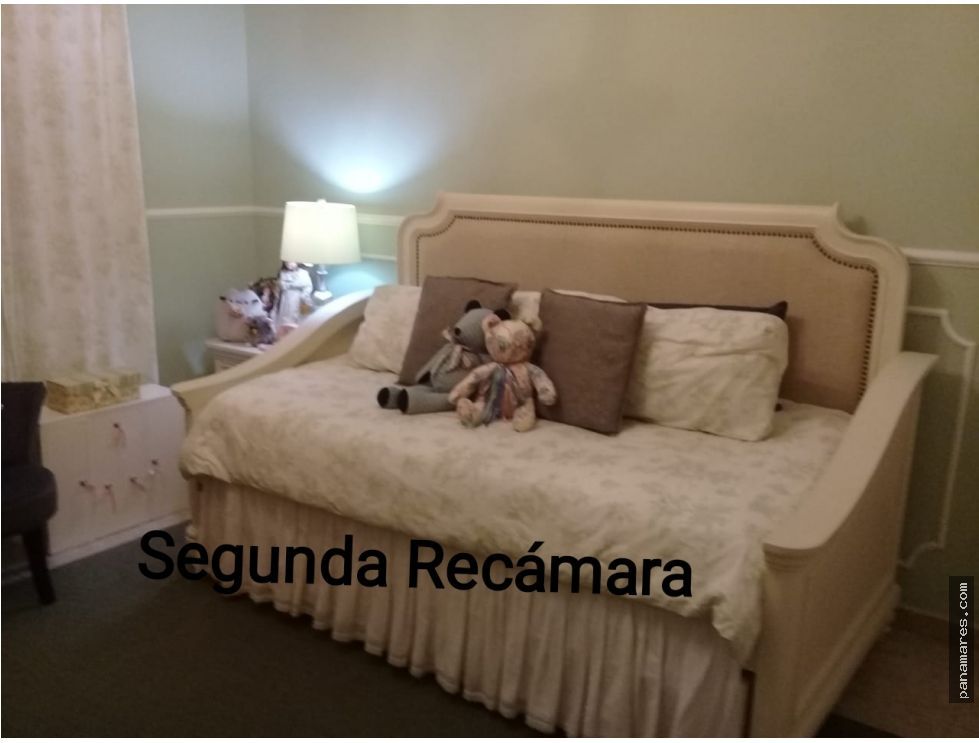 Hermosa Casa Ubicada En Los Portones, Chiriquí — Casa en Venta